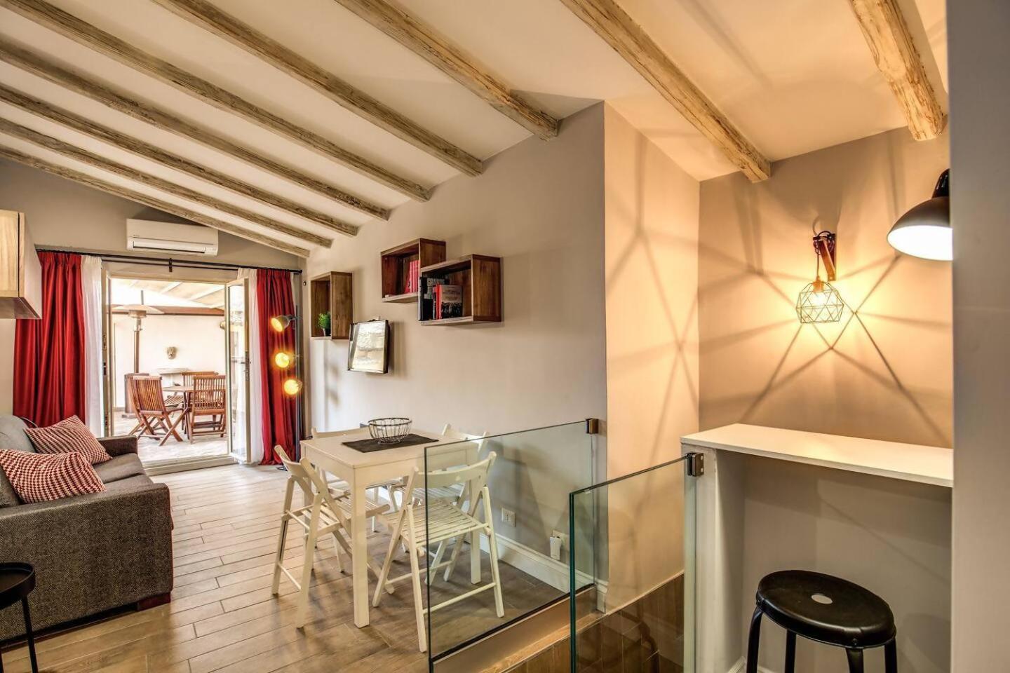 Attic With Terrace By Trevi Fountain Appartement *