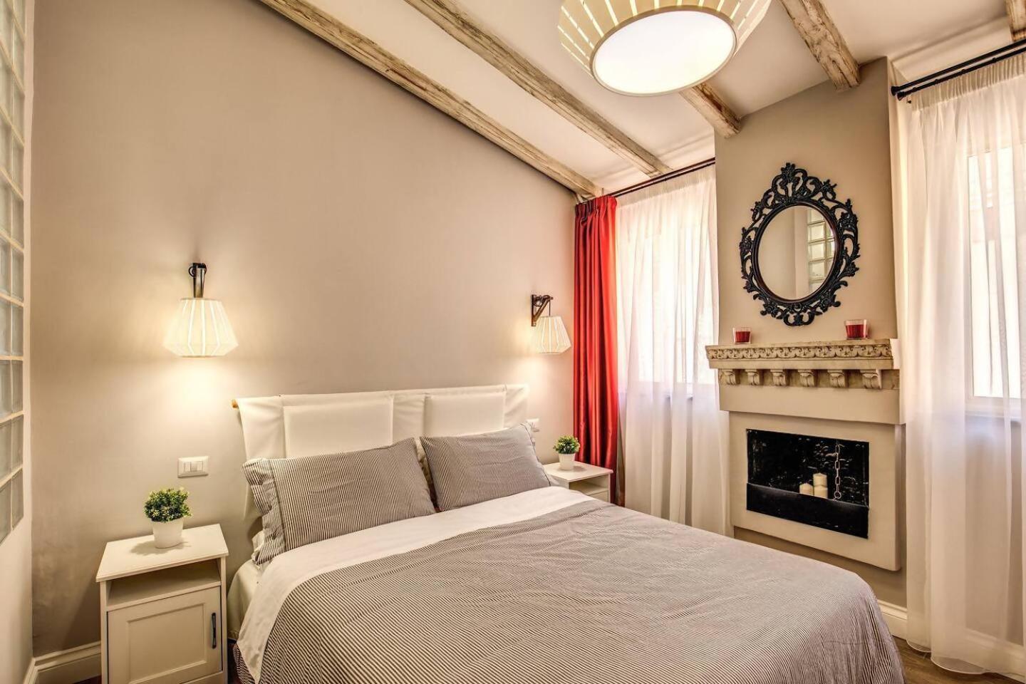 Appartement Attic With Terrace By Trevi Fountain