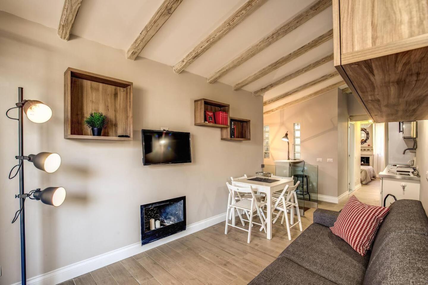 Appartement Attic With Terrace By Trevi Fountain