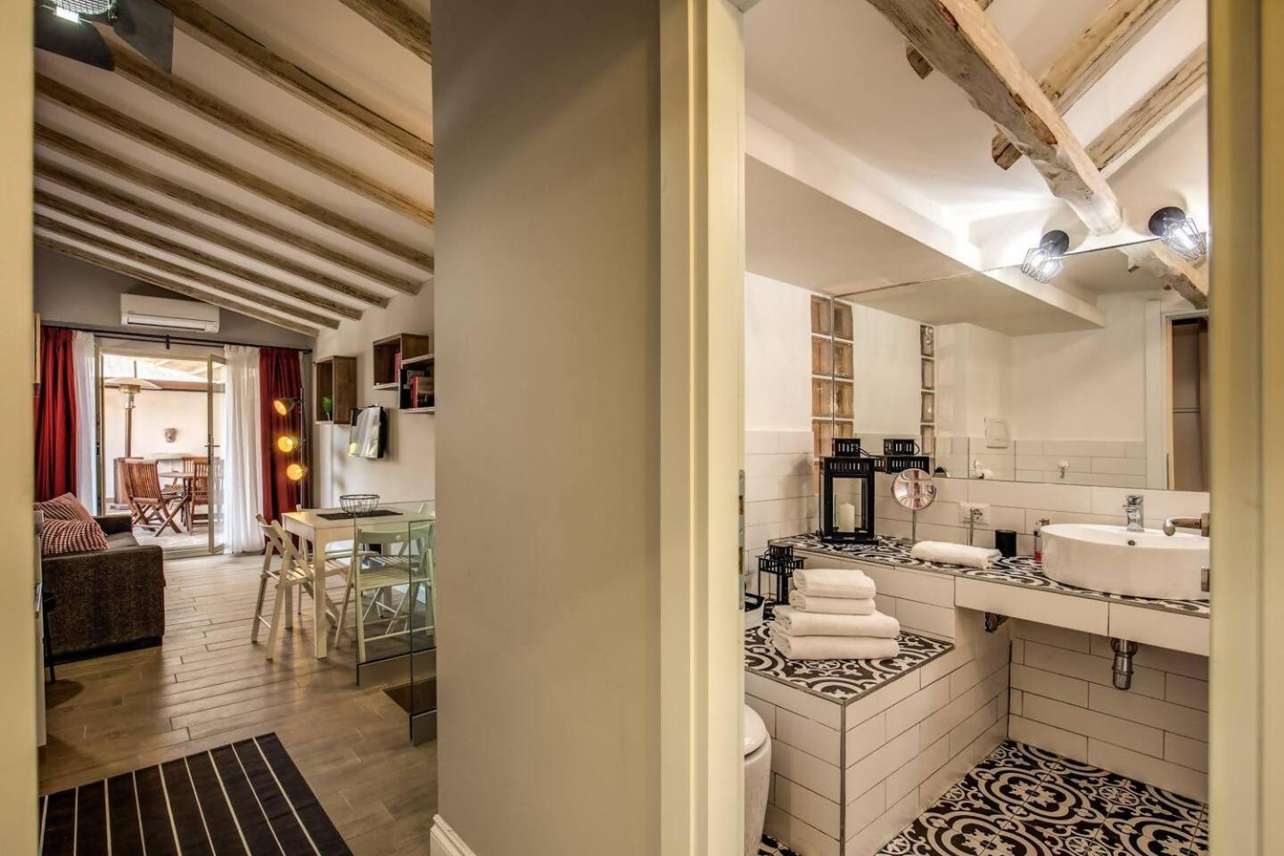 Appartement Attic With Terrace By Trevi Fountain *